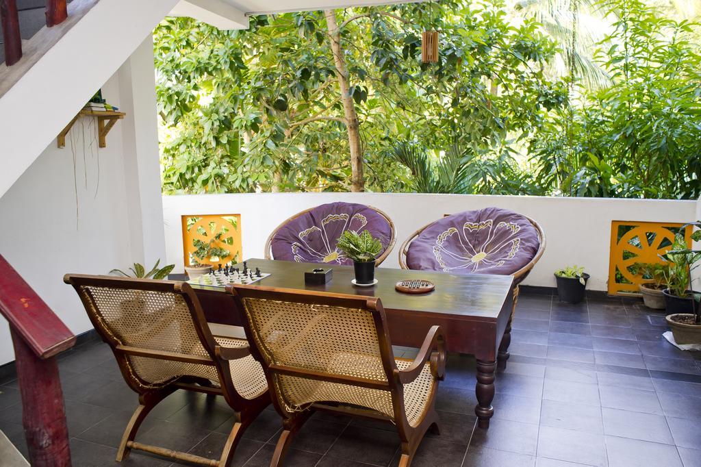 Bedspace Unawatuna Bagian luar foto
