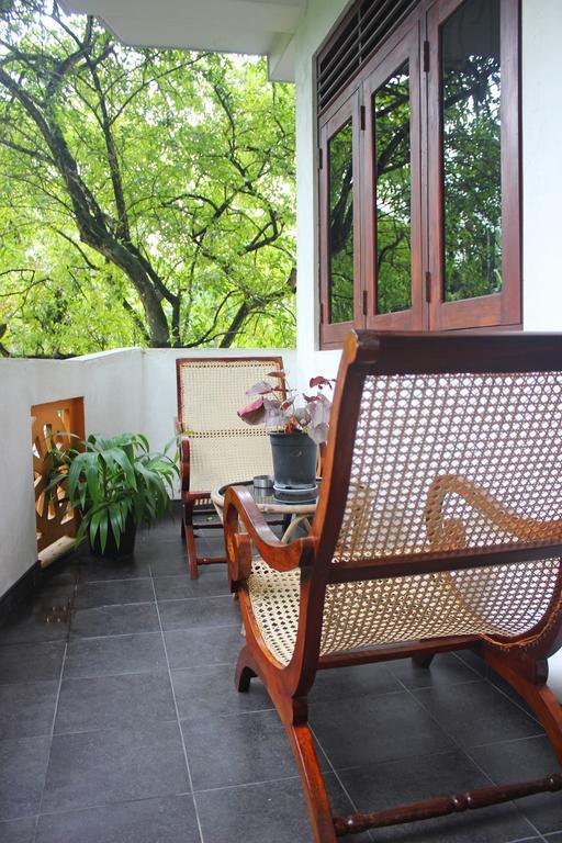 Bedspace Unawatuna Bagian luar foto