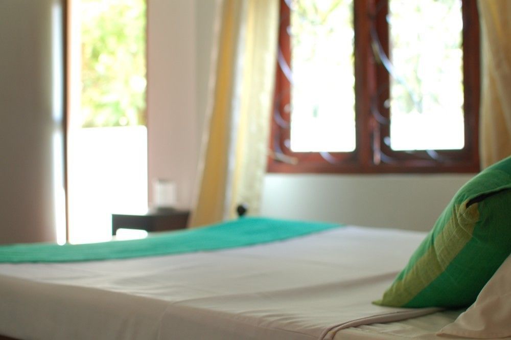 Bedspace Unawatuna Bagian luar foto