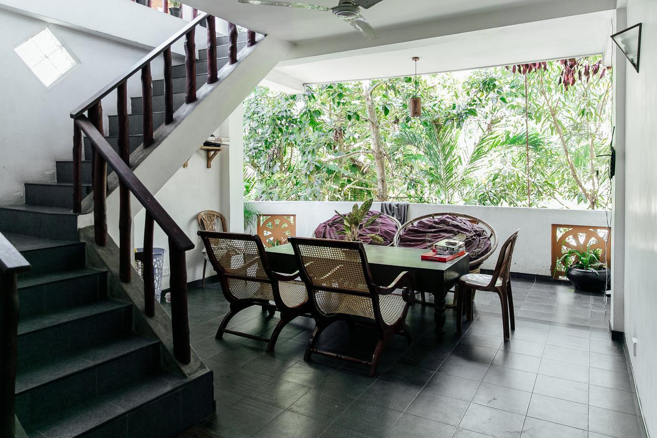 Bedspace Unawatuna Bagian luar foto