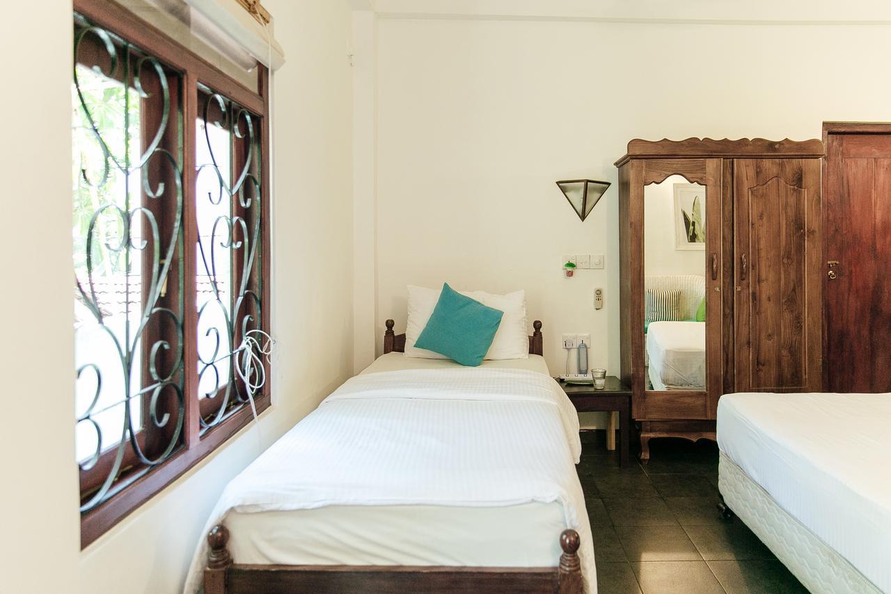 Bedspace Unawatuna Bagian luar foto